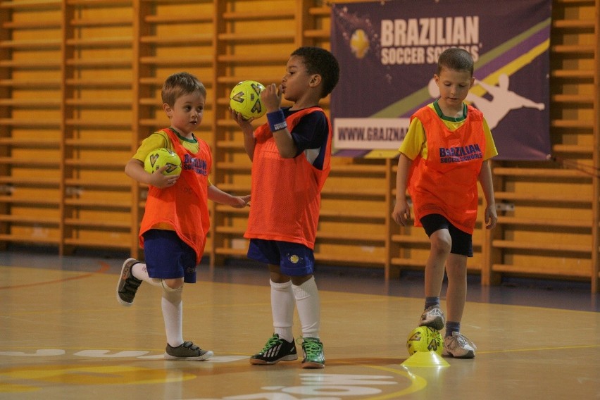 Futebol de salao, czyli brazylijska gra w piłkę nożną na...