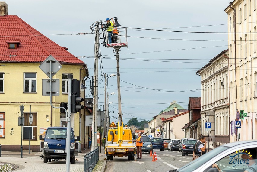 Będzie ładniej i widniej na głównej ulicy Zgierza