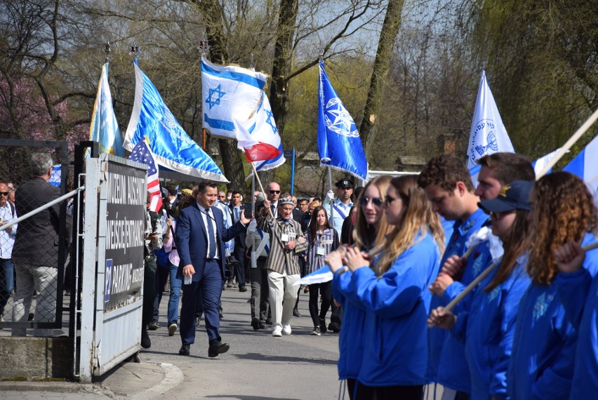 Koronawirus. Z powodu SARS-Cov-2 muzeum Auschwitz wprowadza obostrzenia. Odwołano Marsz Żywych oraz ograniczono liczbę zwiedzających