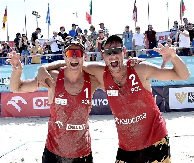 Jędrzej Brożyniak i Piotr Janiak na turnieju Beach Pro Tour w Warszawie