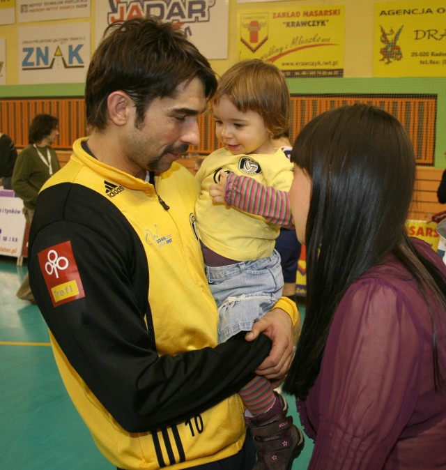 Łukasz Kruk grający przez ostatnie trzy sezony w barwach Trefla Gdańsk, ma w Radomiu rodzinę, z którą chętnie spędzałby więcej czasu.