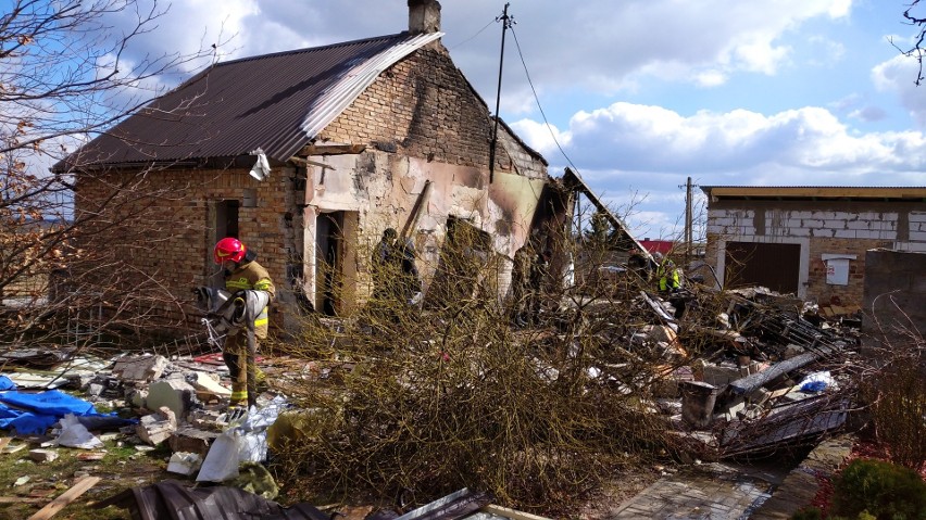 Akcja po tragedii w Miłkowie w gminie Bodzechów zakończona.  Na miejscu znaleziono łącznie 43 pociski! 