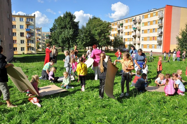 Trzeci i ostatni Wakacyjny Galimatias odbył się na Osiedlu Kolejowa w Szydłowcu.