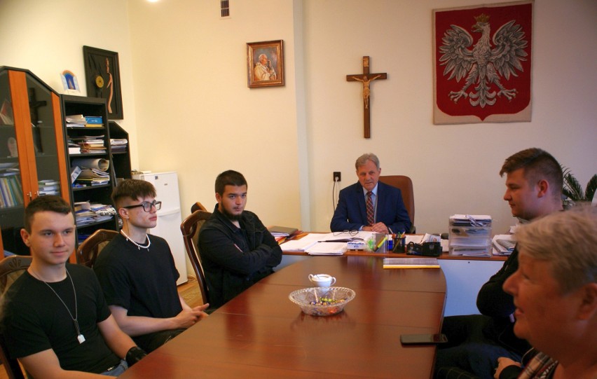 Spotkanie słowackich uczniów z dyrektorem „elektryka”...