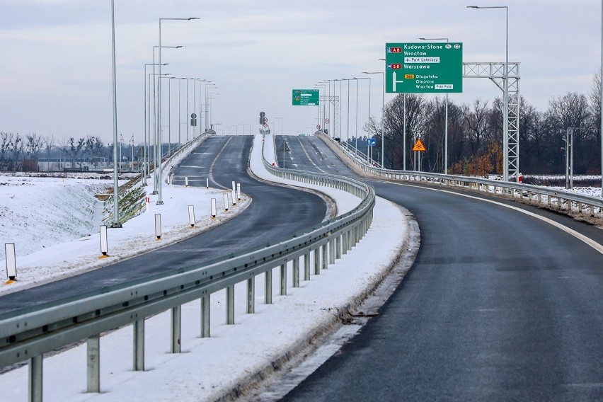 20 grudnia otwarto kolejny odcinek Wschodniej Obwodnicy...