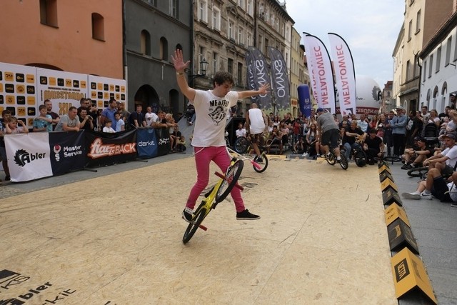 Dziś na ulicy Browarnej odbyły się 15. Mistrzostwa Polski BMX Flatland Musztarda Master Jam. Zobaczcie zdjęcia z imprezy!