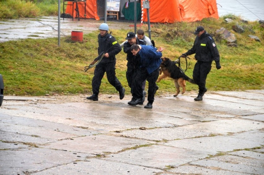 Około godziny 9 w Kolonii Nadwiślańskiej pracownik spawając...