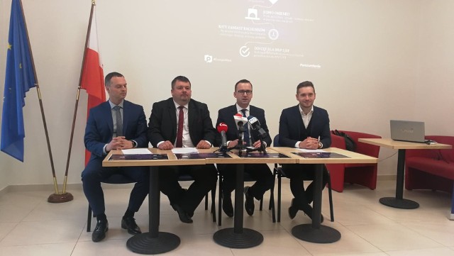 Od lewej: Arkadiusz Ślipikowski, Tomasz Kuśnierek, Michał Cieślak i Dariusz Kisiel.