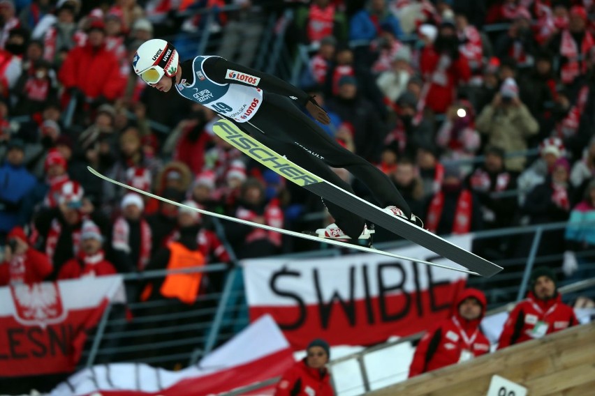 Kamil Stoch wciąż zachwyca kibiców skoków narciarskich