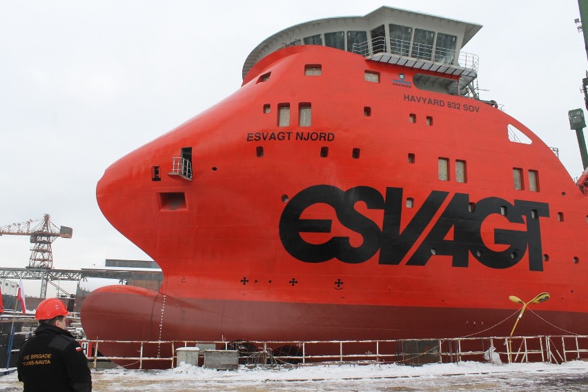 Pierwsze wodowanie w 2016 w Naucie. Esvagt Njord posłuży do obsługi wież wiatrowych [ZDJĘCIA]