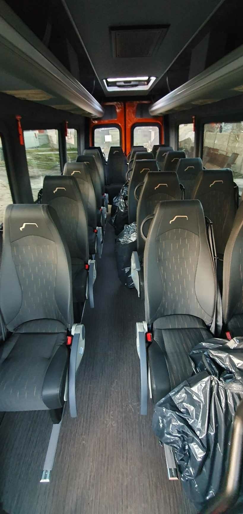 Nowy autobus szkolny dla uczniów z terenu Gminy i Miasta Przysucha został zakupiony przez władze miejskie