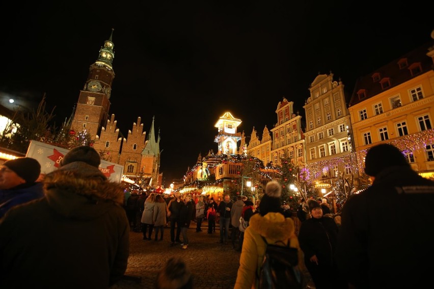 Jarmark Bożonarodzeniowy na wrocławskim Rynku będzie czynny...