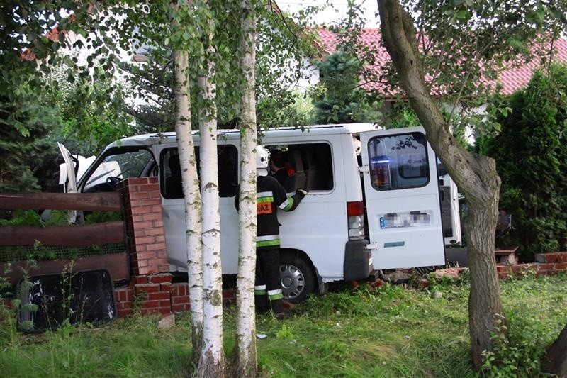 Pięć osób zostało poszkodowanych w wypadku busa w Brynicy.