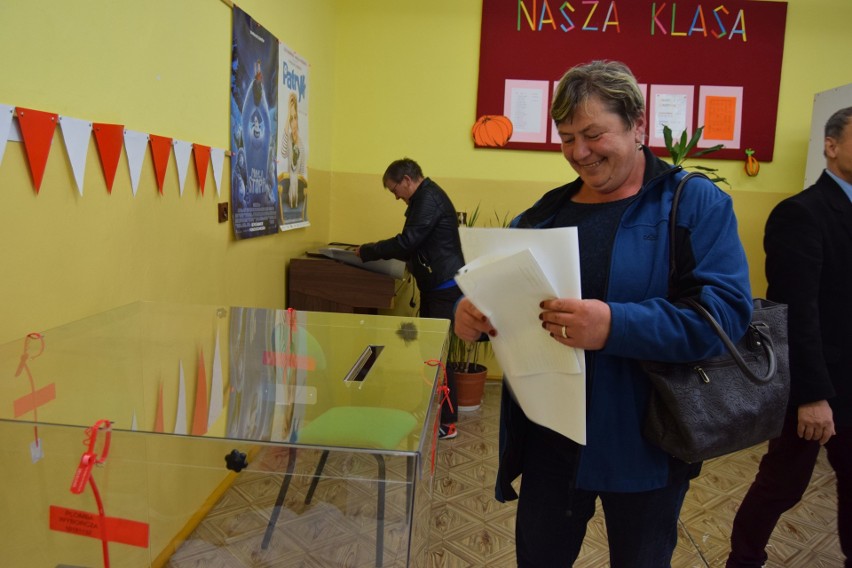 Wybory w Starym Chwalimiu w gminie Barwice