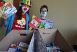 Dr Clown z prezentami dla małych pacjentów szpitala klinicznego w Opolu