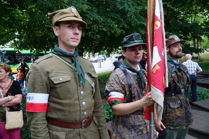 O godzinie „W” czyli punktualnie o 17. rozbrzmiały syreny...