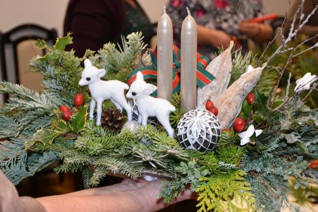 Bożonarodzeniowe warsztaty florystyczne w Medyce koło Przemyśla.