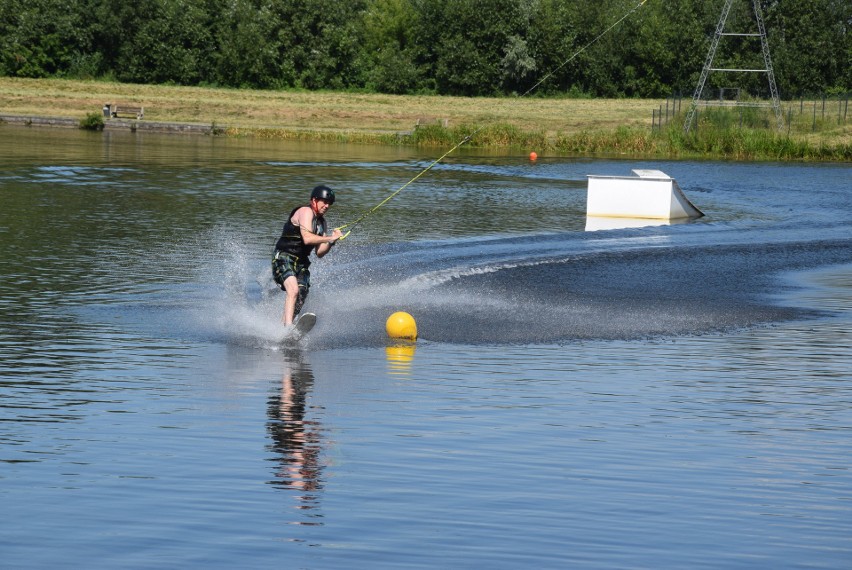 Wasilków. Plaża nad zalewem kusi nie tylko spokojem. Są...