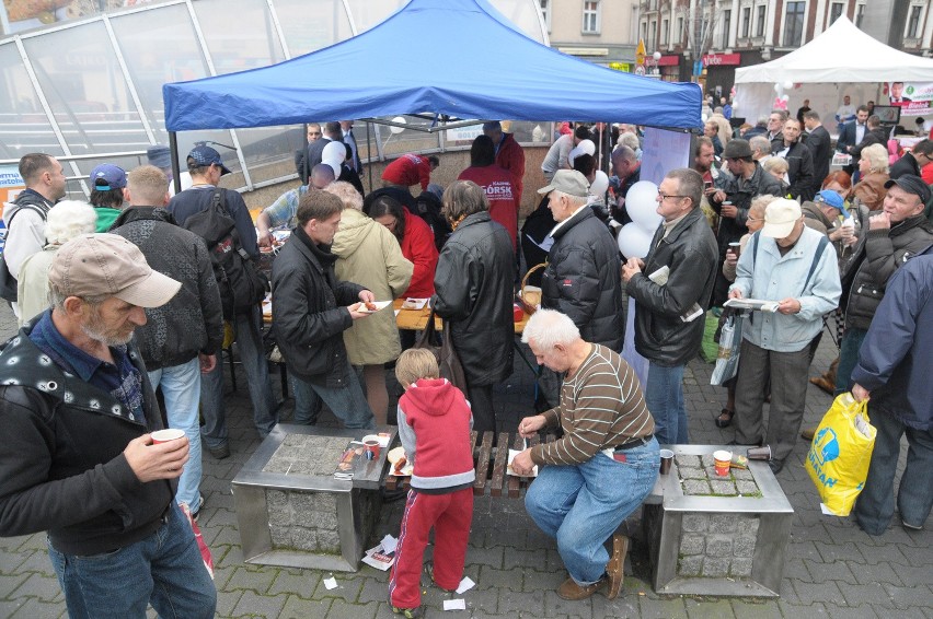 Sosnowiec: kiełbasa na Patelni, czyli lewica prowadzi kampanię [ZDJĘCIA]