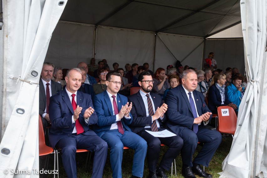 Agro Pomerania 2021. W Barzkowicach odbyły się dożynki. Rozstrzygnięto konkurs na najpiękniejszy wieniec. ZDJĘCIA