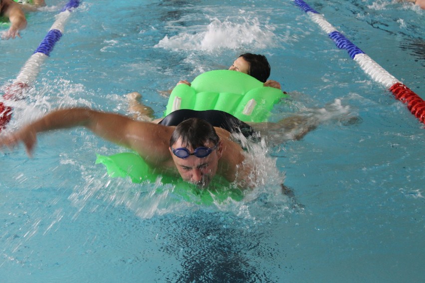 Mistrzostwa Świebodzina w pływaniu na materacach