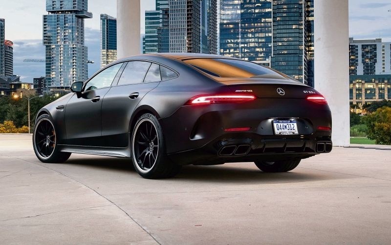 AMG GT coupe to prawdziwy rodzinny superbolid! 