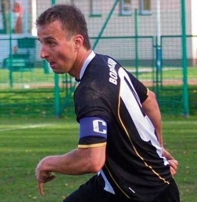 Po wywalczeniu z Borkiem awansu od półtora sezonu Adrian Szopa gra w IV lidze FOT. TOMASZ BOCHENEK