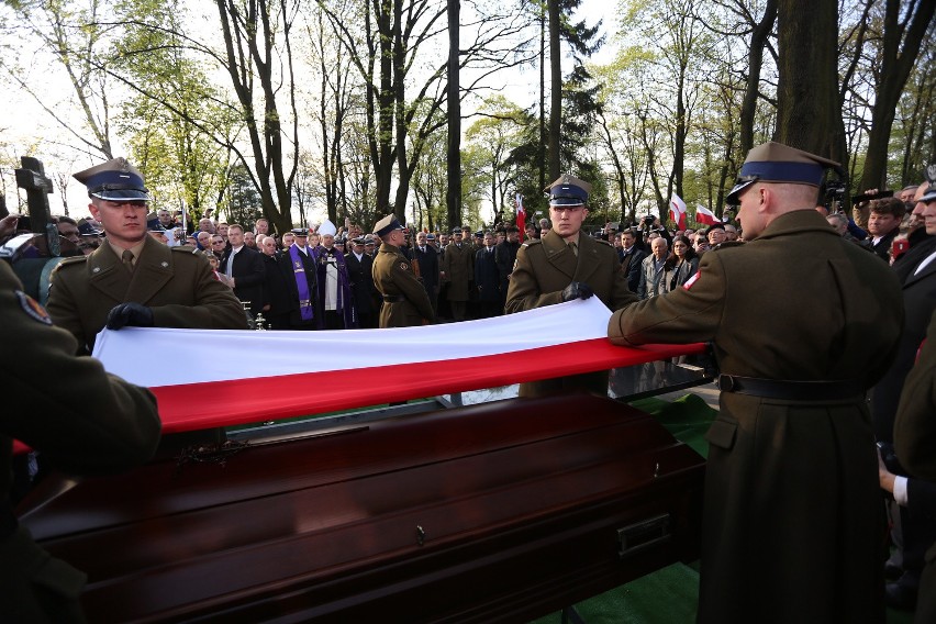 Ppłk Zygmunt Szendzielarz został pochowany z honorami...