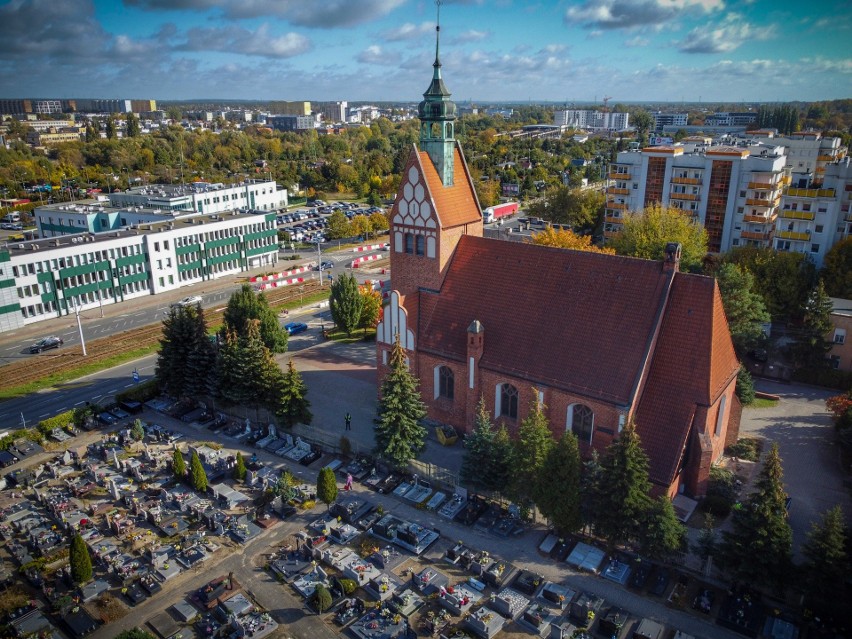 Na cmentarzu przy ulicy Toruńskiej znajduje się Kwatera...