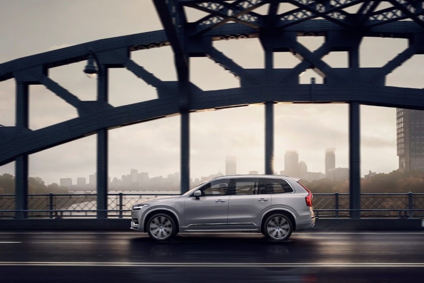 Volvo XC90...