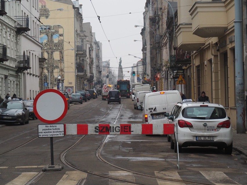 Prace rozpoczęły się w rejonie zakrętu pomiędzy Gdańską i...