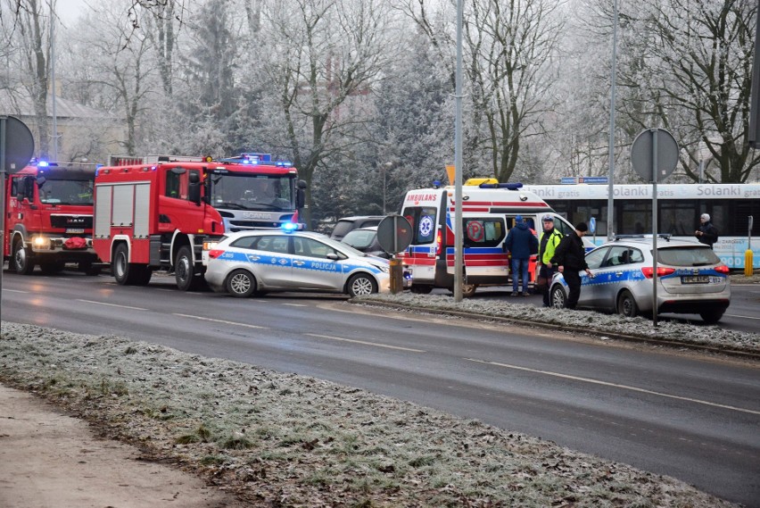 Przed godziną 8 na skrzyżowaniu alei Kopernika i ulicy...