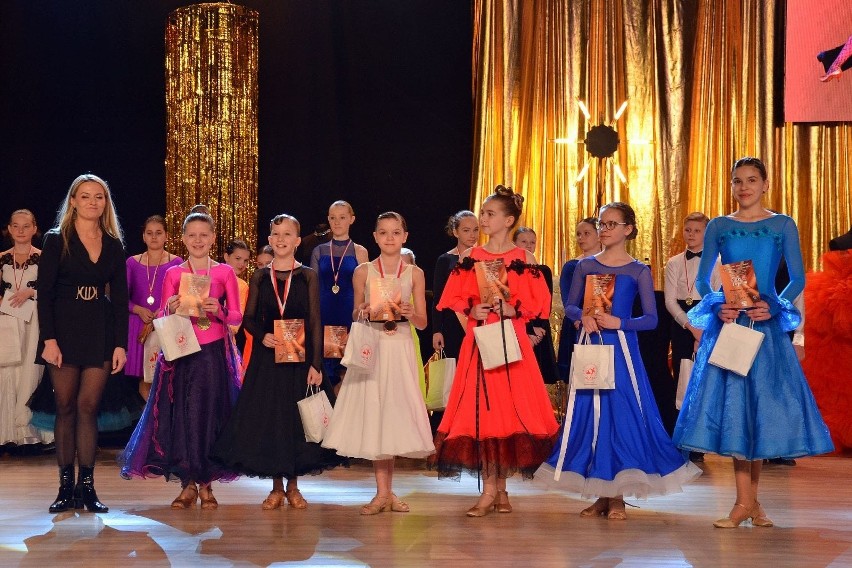Tarnobrzeg. Gala taneczna "Z pasją przez lata" z okazji 30-lecia Szkoły Tańca Samba w sobotę 3 czerwca
