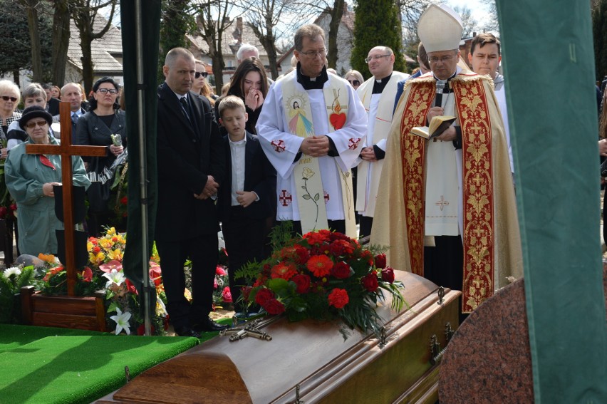 Msza żałobna w jasieńskim kościele odbyła się w czwartek, 5...