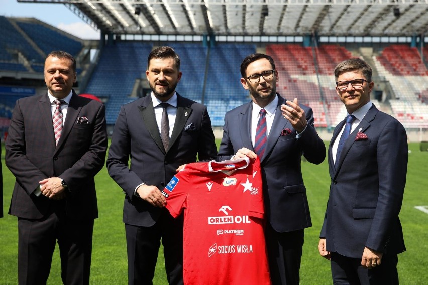 Wisła Kraków oficjalnie ma nowego sponsora. Orlen wchodzi na koszulki „Białej Gwiazdy”
