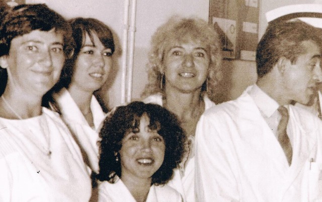 Doktor Barbara Krzywoszyńska (blondynka w środku) w przychodni miejskiej w Ustce