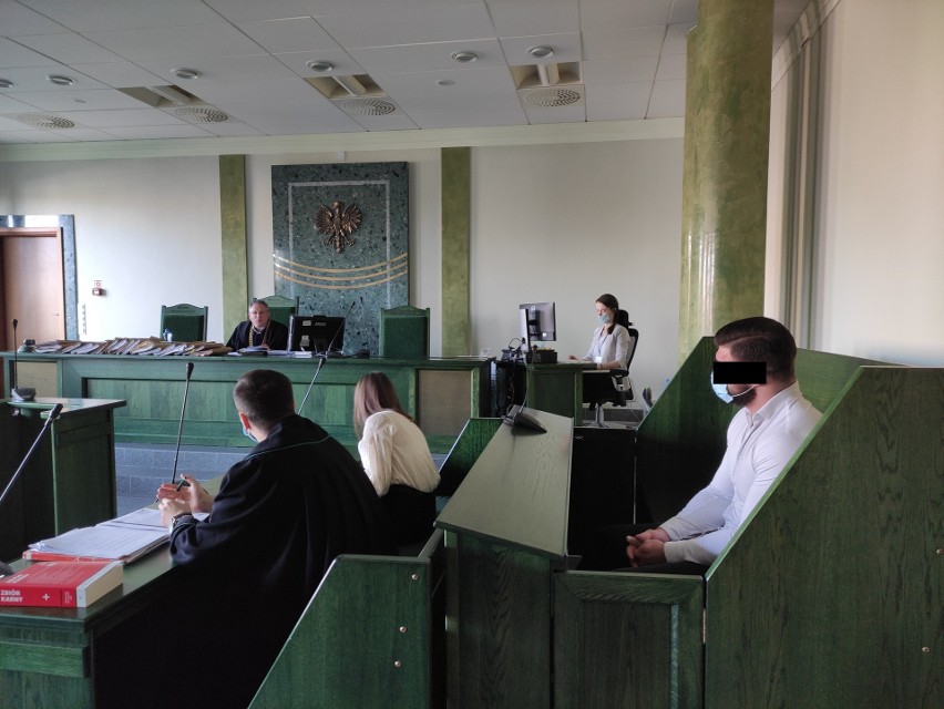 Napad na właściciela białostockiego kantoru na Nowym Mieście. Trwa proces. Sąd chce przesłuchać biegłego medyka sądowego