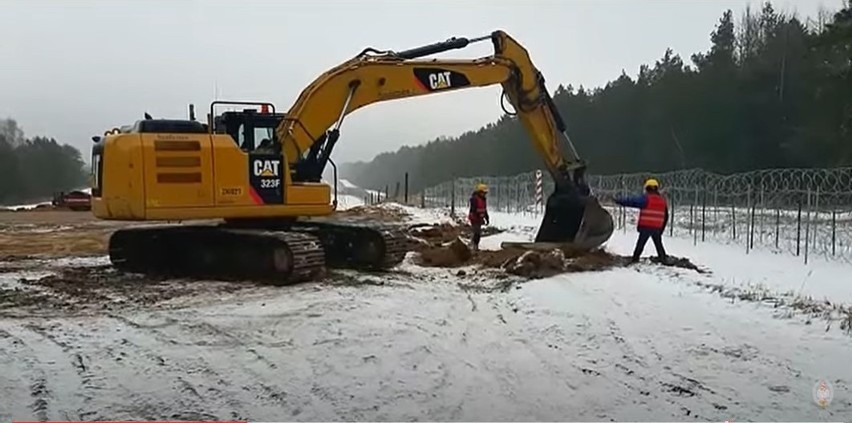 Trwa budowa zapory na polsko-białoruskiej granicy. Ma być gotowa w czerwcu