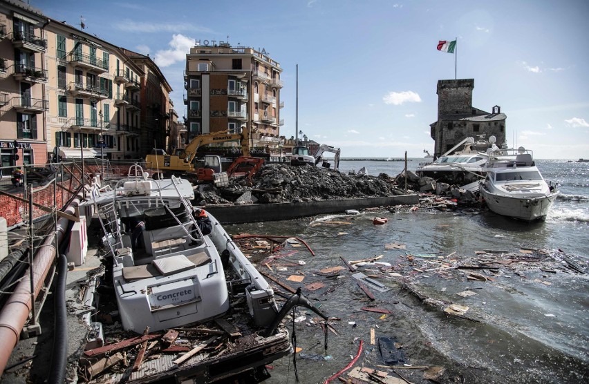 Zniszczenia w porcie w Rapallo