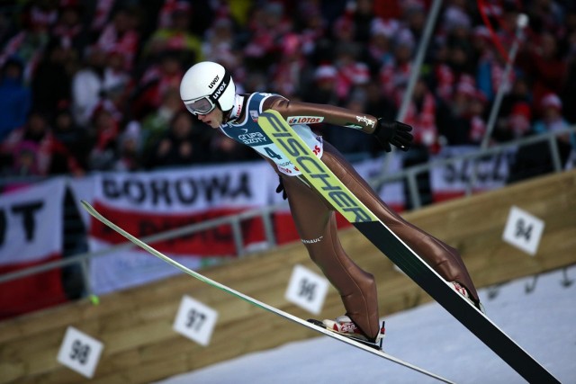 Skoki narciarskie Engelberg 2018. Kwalifikacje na żywo