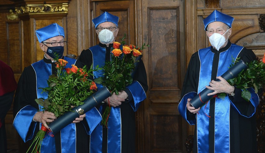 Trzy symboliczne tytuły doktora honoris causa Uniwersytetu Gdańskiego dla rektorów gdańskich uczelni w ramach obchodów 50-lecia UG