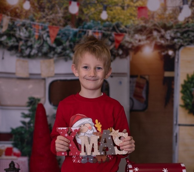 Poznaj chłopca, który wygrał konkurs na Świąteczne Gwiazdeczki w Kielcach >>>>