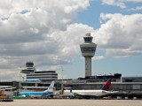 Lotnisko Schiphol w Amsterdamie odwołało ponad 200 lotów. Zawinił orkan Pia 