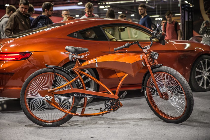 Rowery customowe z Mad Bicycles Adama Zdanowicza w sprzedaży z nową warszawą. Pojadą też dla znanego producenta zapalniczek