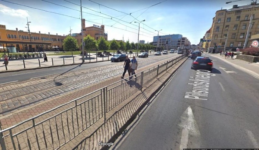 W Google Street View nic się nie ukryje. Wrocławianie przyłapani w różnych sytuacjach! [ZDJĘCIA]