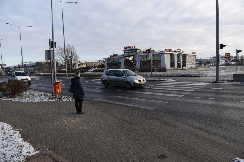 Tak wygląda skrzyżowanie ulicy Barwnej i Olsztyńskiej w...