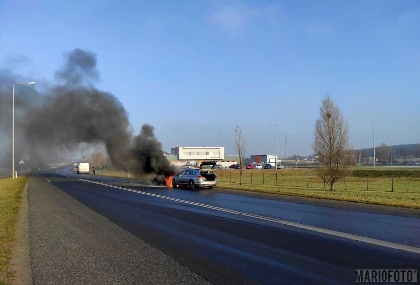 Pożar samochodu w powiecie krapkowicach.