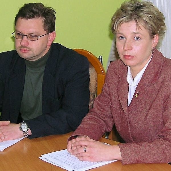 Sabina Czarnecka jeszcze jako prezes MZK,  wraz z Włodzimierzem Teszem, szefem Działu  Handlowego miejskiej spółki przewozowej