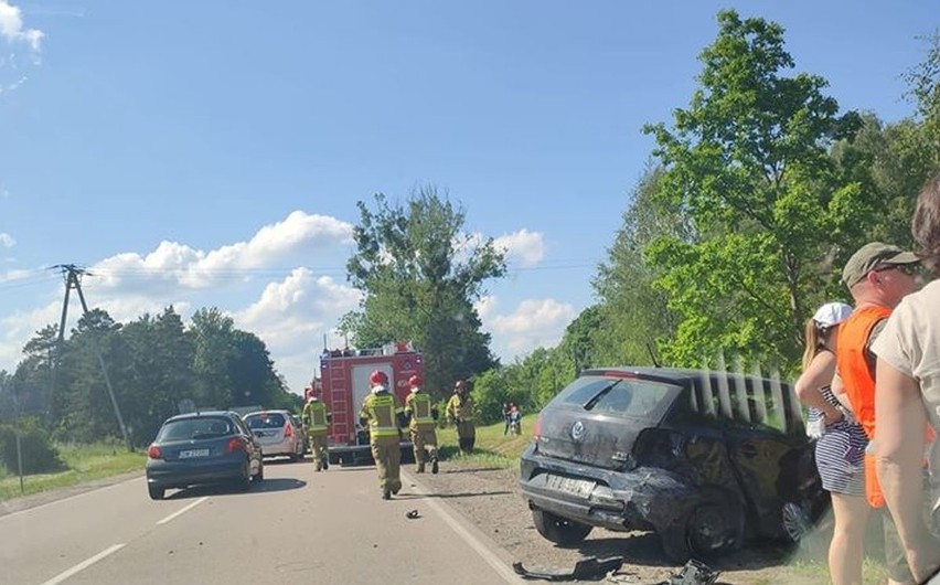 Osowiec. Wypadek na DK 65 na odcinku Mońki - Grajewo. Zderzenie trzech samochodów. Jedna osoba poszkodowana [ZDJĘCIA]