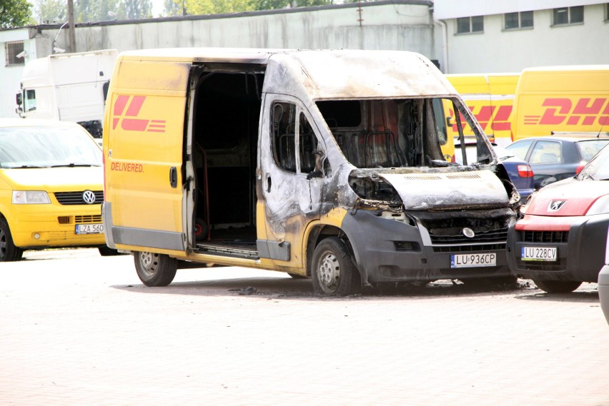 Pożar w bazie DHL w Lublinie. Ktoś podpalił samochody z zemsty? Policja analizuje wideo z monitoringu (ZDJĘCIA)